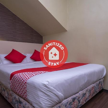 ג'והור בהרו D'Pinetrees Hotel מראה חיצוני תמונה