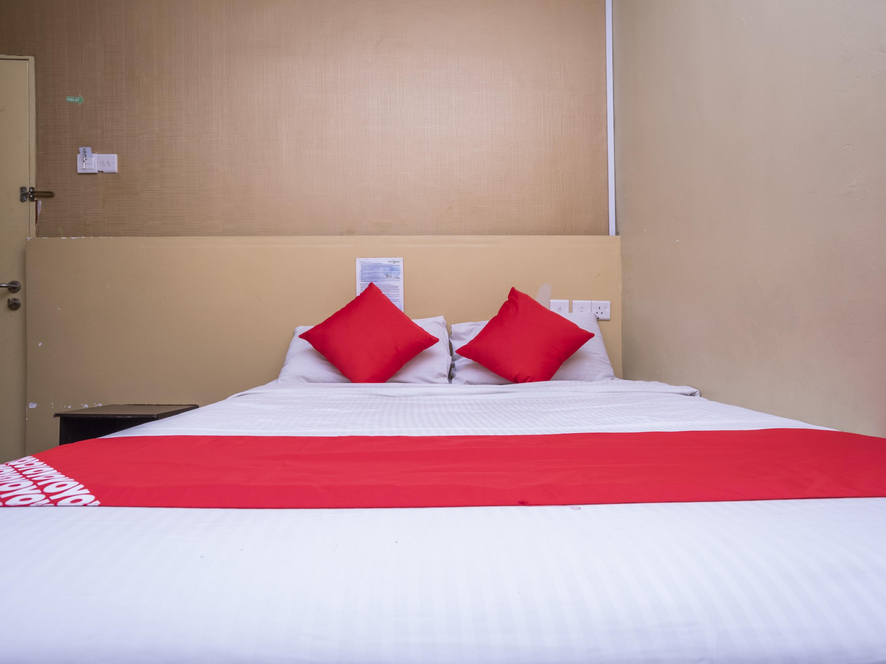 ג'והור בהרו D'Pinetrees Hotel מראה חיצוני תמונה