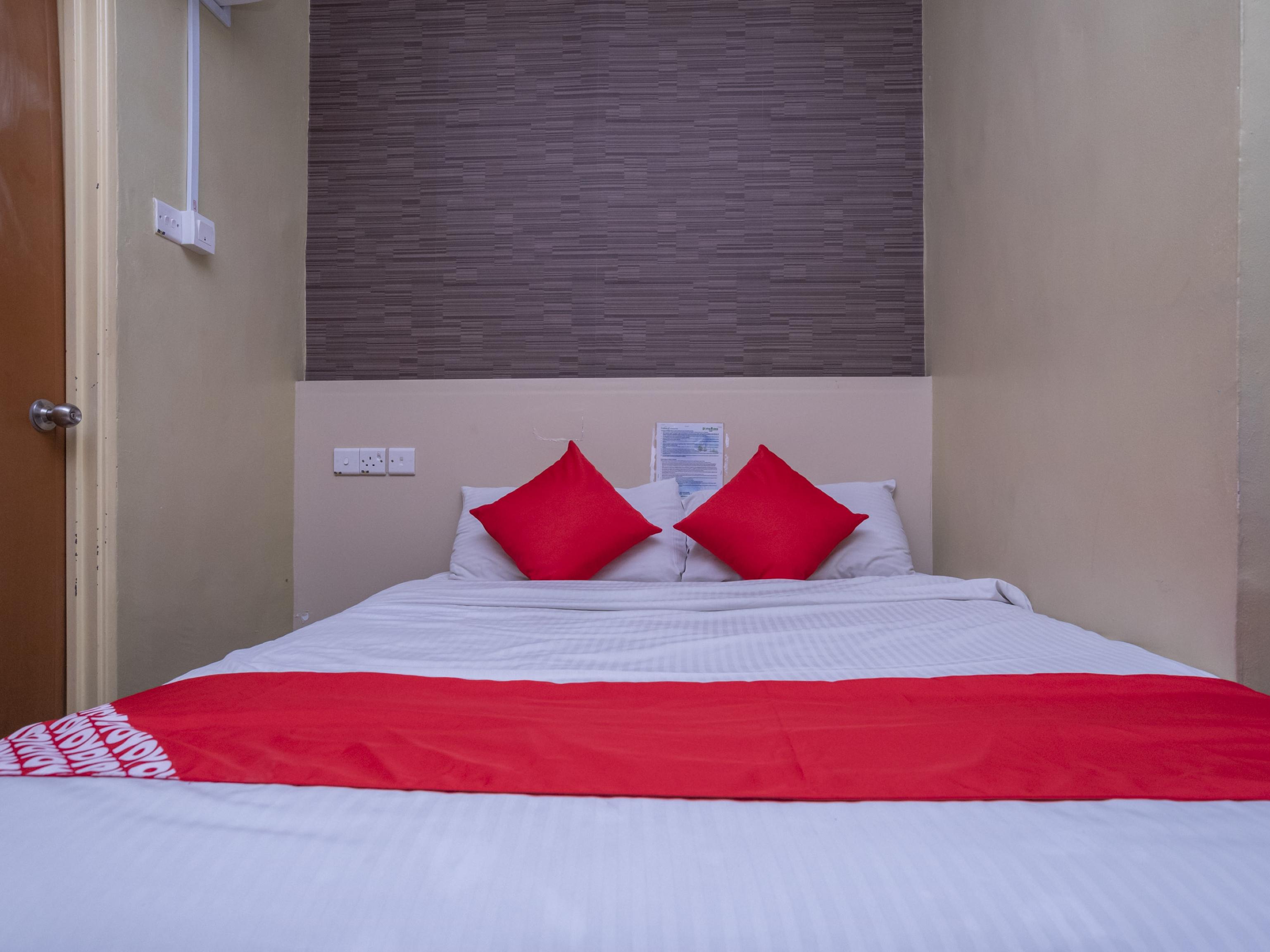 ג'והור בהרו D'Pinetrees Hotel מראה חיצוני תמונה