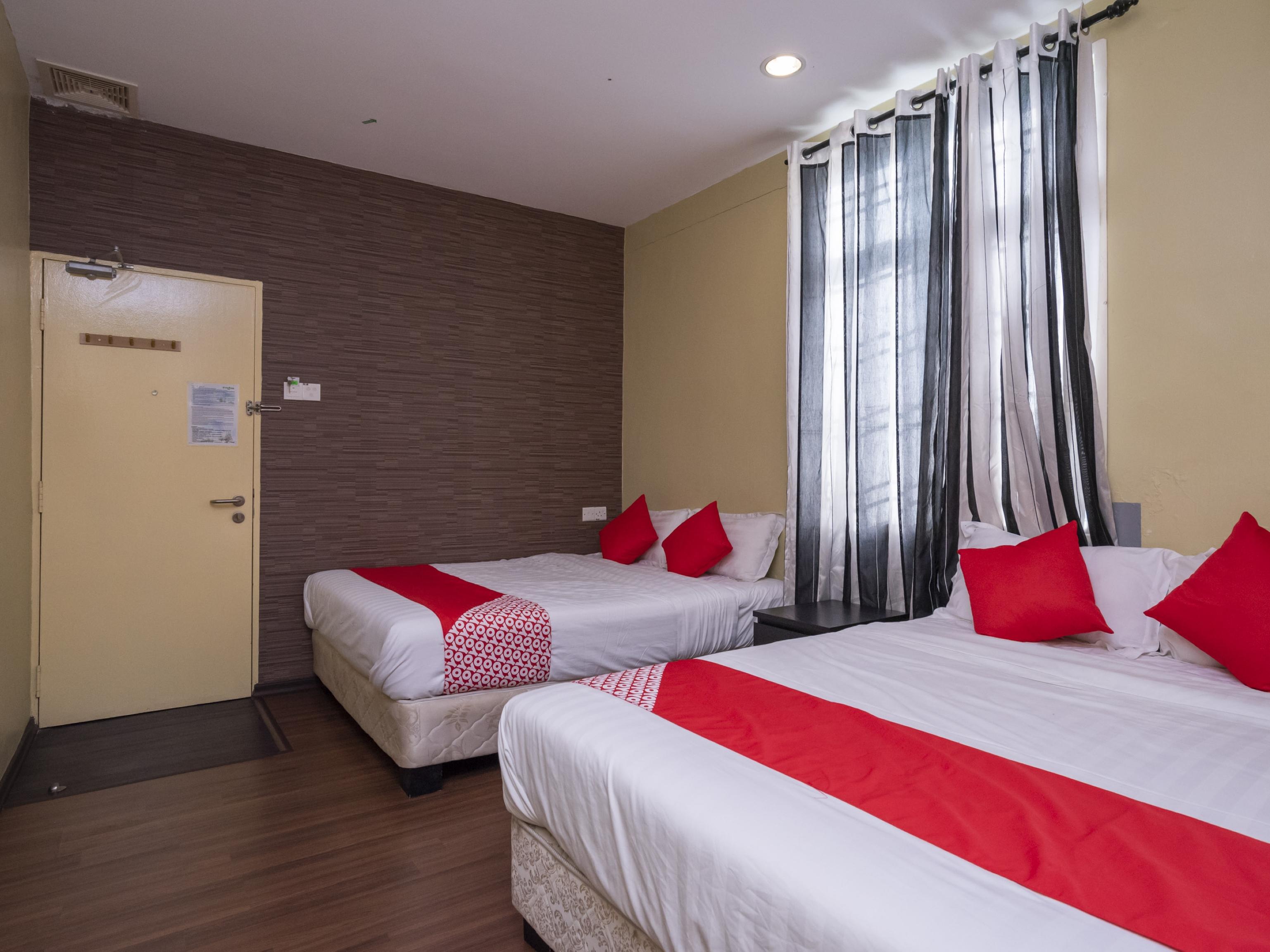 ג'והור בהרו D'Pinetrees Hotel מראה חיצוני תמונה
