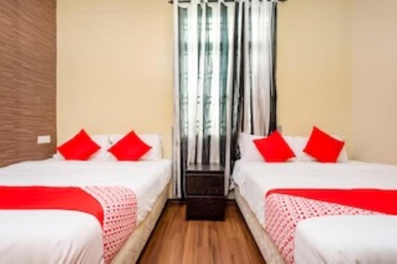 ג'והור בהרו D'Pinetrees Hotel מראה חיצוני תמונה