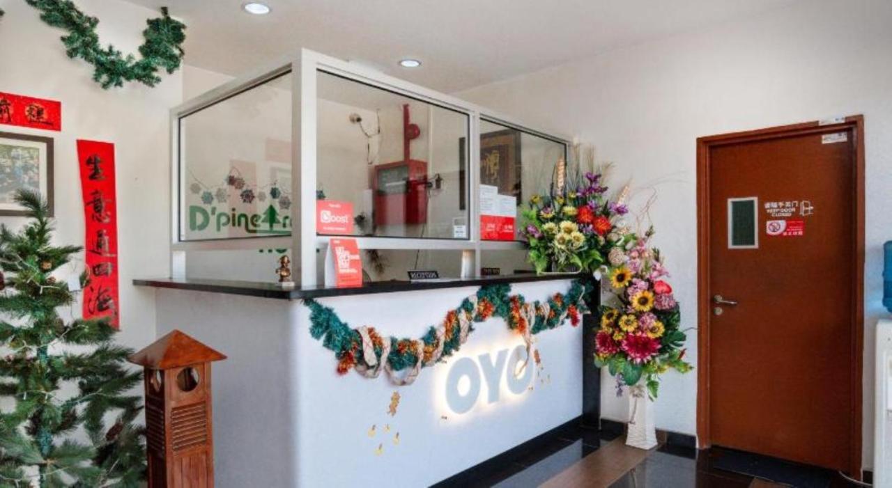 ג'והור בהרו D'Pinetrees Hotel מראה חיצוני תמונה