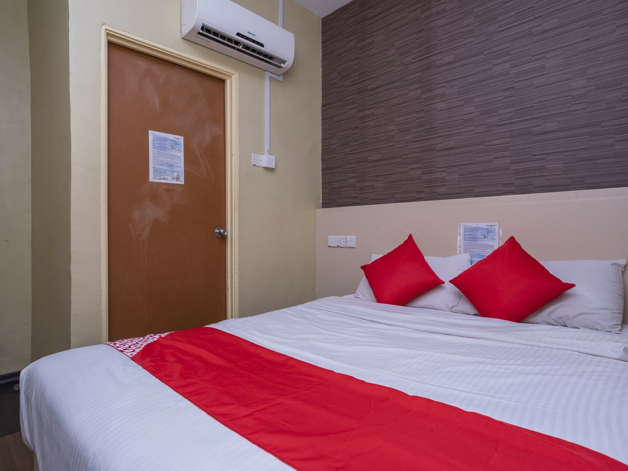 ג'והור בהרו D'Pinetrees Hotel מראה חיצוני תמונה